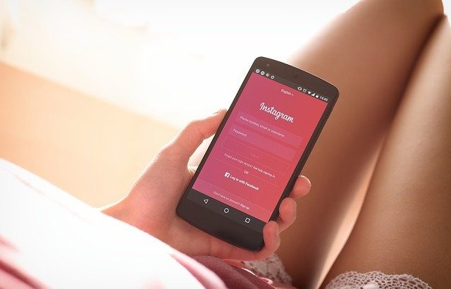 instagram-na-tela-do-celular
